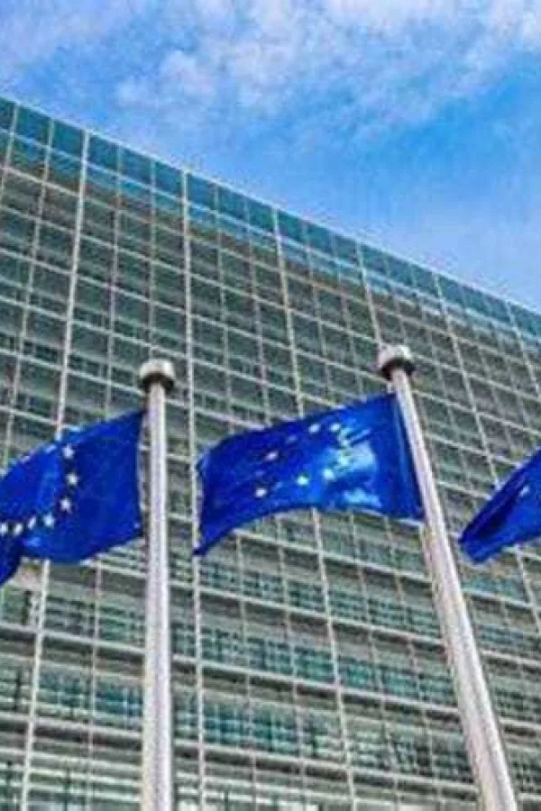 Brisel će predložiti nove propise koji podržavaju vraćanja ilegalnih migranata