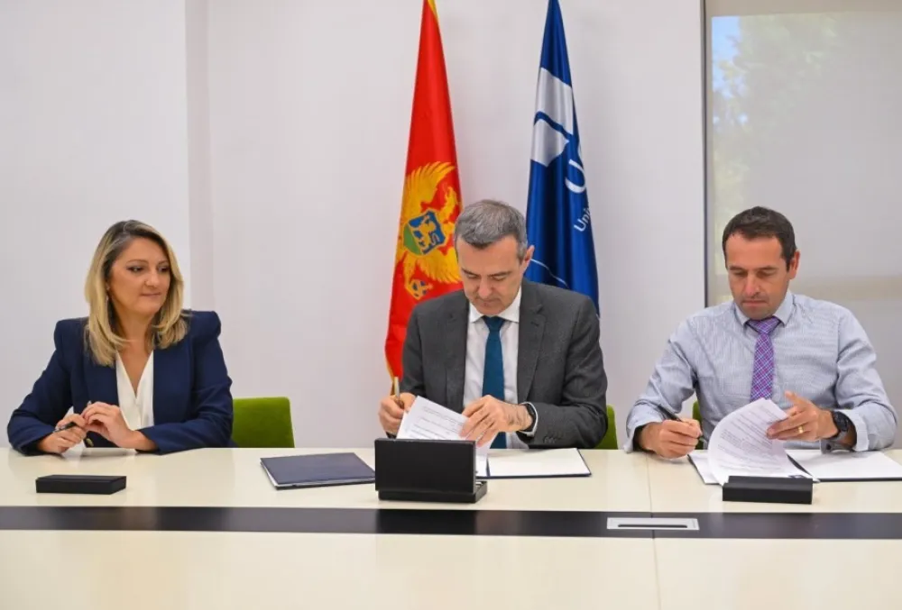 Donacija Fakultetu političkih nauka
