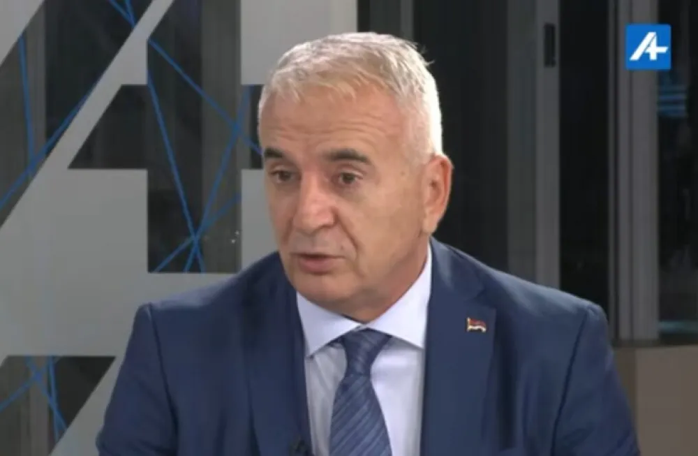 Đurović: Zbog politike DPS-a narod se iseljava iz CG, popis to i dokazao