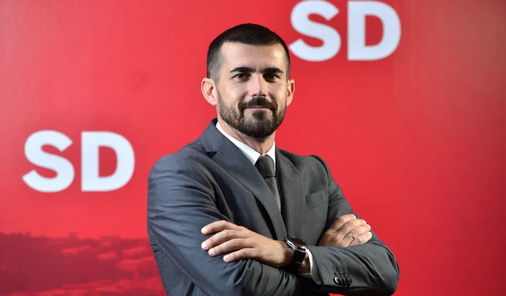 Nenezić: Persona non grata govori o građanskoj Crnoj Gori, a sanja i radi na etnofederalizaciji Crne Gore