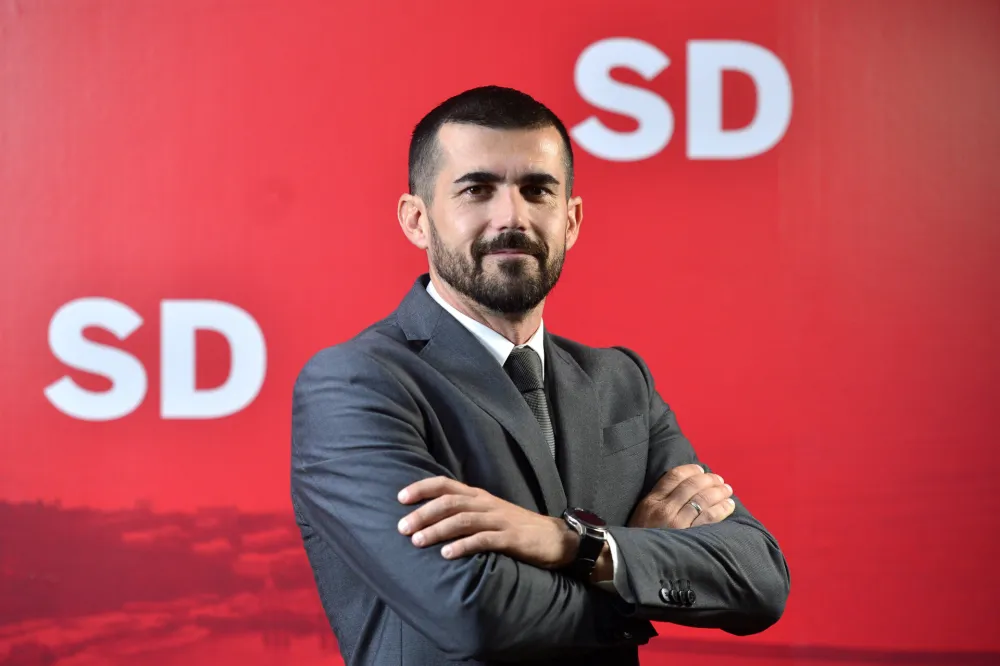 Nenezić: Persona non grata govori o građanskoj Crnoj Gori, a sanja i radi na etnofederalizaciji Crne Gore