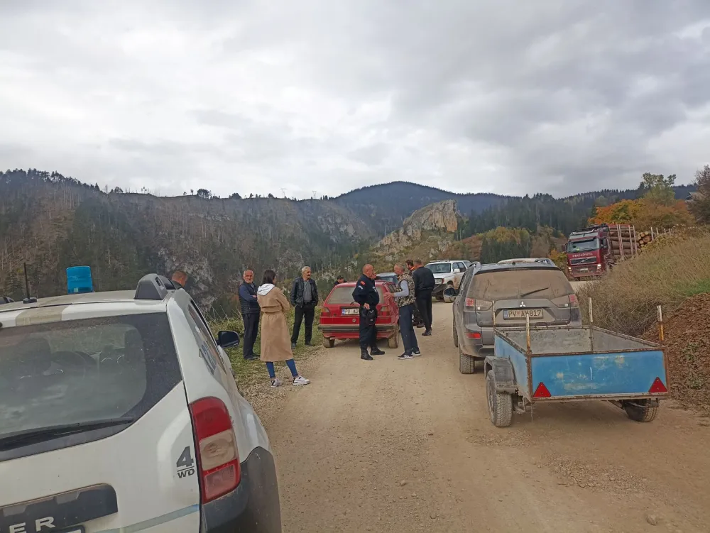 Mje&scaron;tani pljevaljskog Bobova dali rok: Sedam dana za doznaku drva za ogrev ili stalna blokada puta