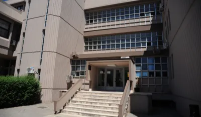 osnovni sud ulaz u zgradu