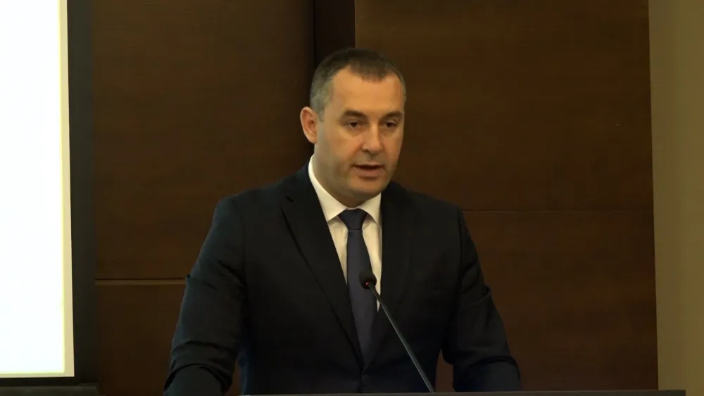 &Scaron;ćekić: Kaznena politika za vr&scaron;njačko nasilje blaga, neophodno preduzeti mjere