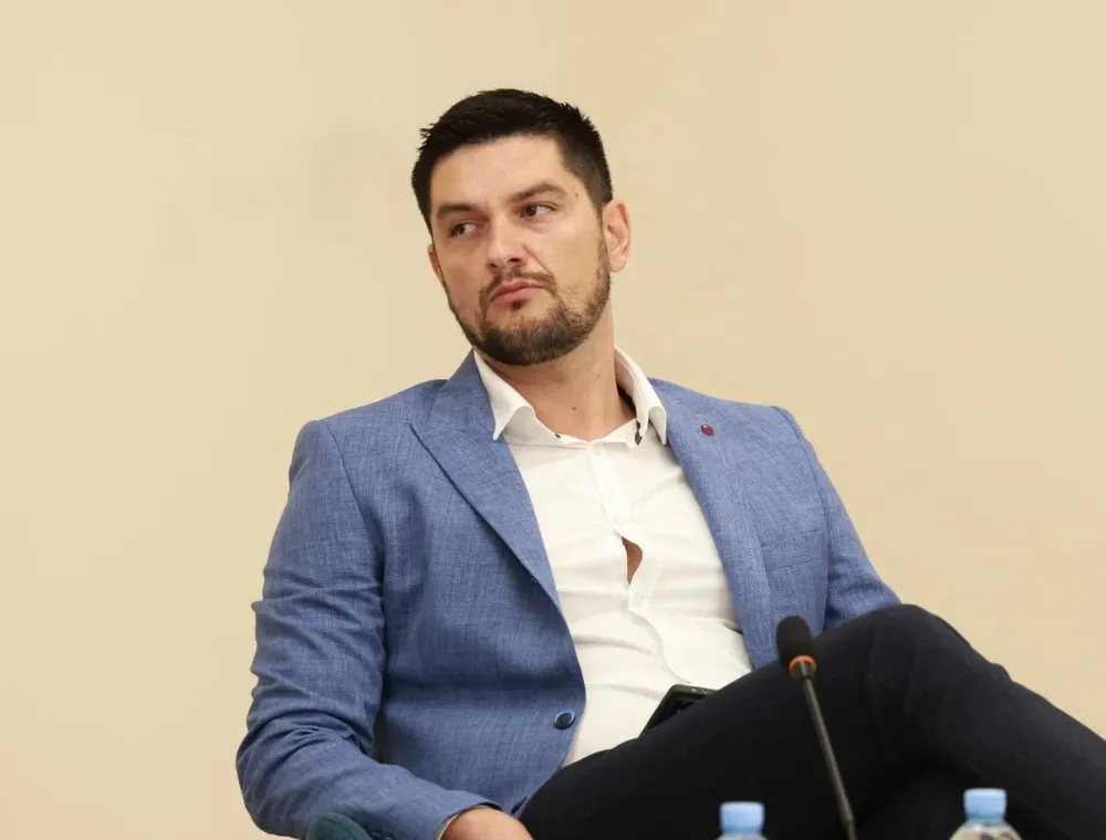Golubović o turističkoj ponudi Crne Gore: Vi&scaron;e ciјene, manje turista