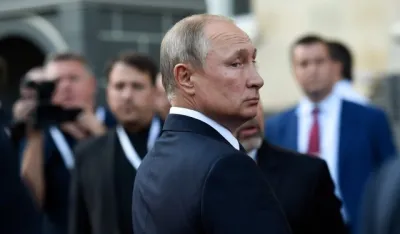 Putin: Zapad promijenio priču, možemo samo da ih pohvalimo