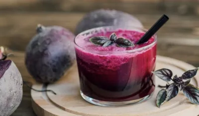 Sok od cvekle i nara: Ukusan je i zdrav, sprema se za tili čas