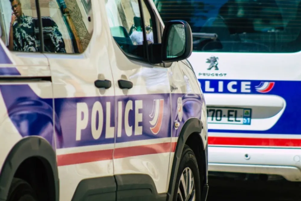 Jedanaestogodi&scaron;njak izbo nožem očuha da bi odbranilo majku