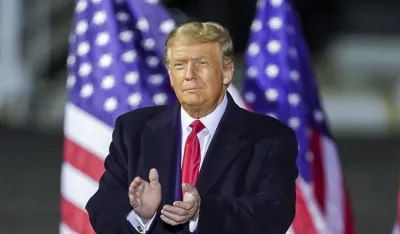 Njujork tajms: Kineski hakeri ciljali telefone Donalda Trampa i Džej Di Vensa