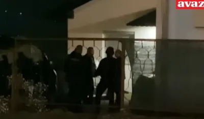 Specijalci s dugim cijevima pretresaju u Bosanskoj Krupi