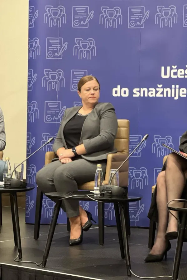 Ne o građanima bez građana