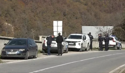 (FOTO) Opsežna potraga za dvostrukim ubicom i dalje u toku: Svi raspoloživi kapaciteti policije na terenu