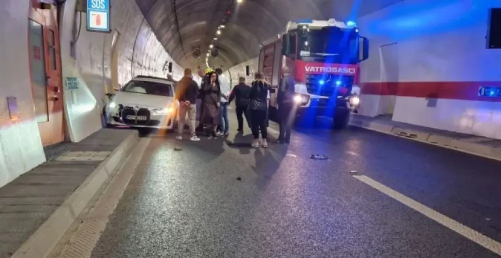 Dva puta za mjesec: Slupan presretač MUP-a na autoputu, povrijeđena jedna osoba