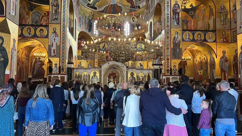 (FOTO/VIDEO) Liturgija u Sabornom hramu Hristovog Vaskrsenja povodom godi&scaron;njice smrti mitropolita Amfilohija