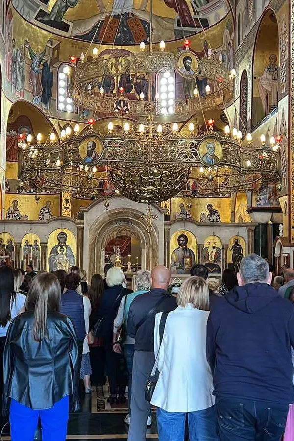 (FOTO/VIDEO) Liturgija u Sabornom hramu Hristovog Vaskrsenja povodom godi&scaron;njice smrti mitropolita Amfilohija