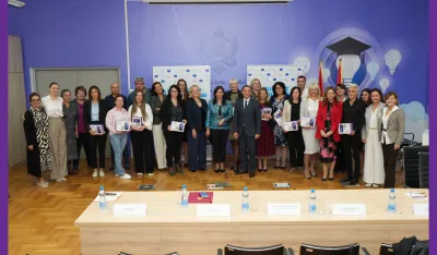 Unicef i Delegacija EU obezbijedili tablete za djecu pred&scaron;kolskog uzrasta s posebnim obrazovnim potrebama
