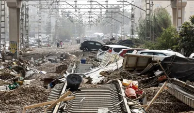 Vi&scaron;e od 140 žrtava poplava: Katastrofa u &Scaron;paniji sve veća, premijer pozvao građane da ostanu kod kuća