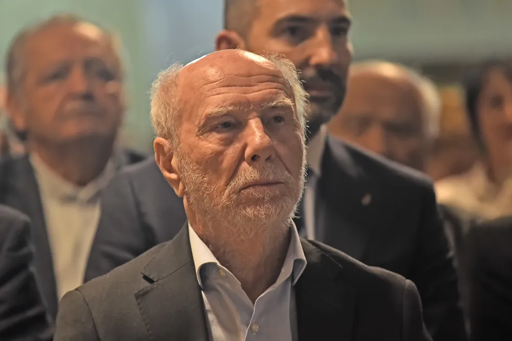Gojko Đogo, dobitnik nagrade "Izviiskra Njego&scaron;eva"