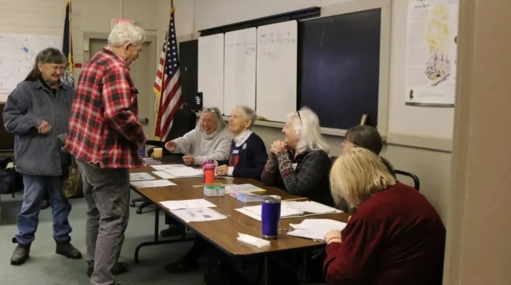 Stigli su prvi rezultati izbora u SAD