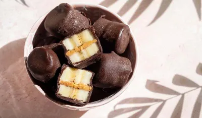 Čokoladni&nbsp;zalogaji&nbsp;s kikiriki puterom