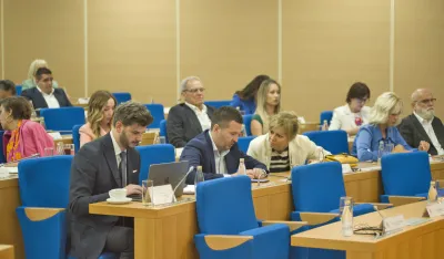 Sјednicu Skup&scaron;tine Glavnog grada dogovaraјu, na pitanja ne odgovaraјu