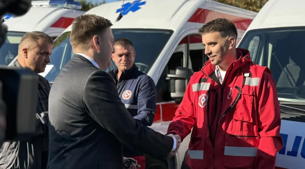 Deset jedinica hitne medicinske pomoći dobilo nova sanitetska vozila