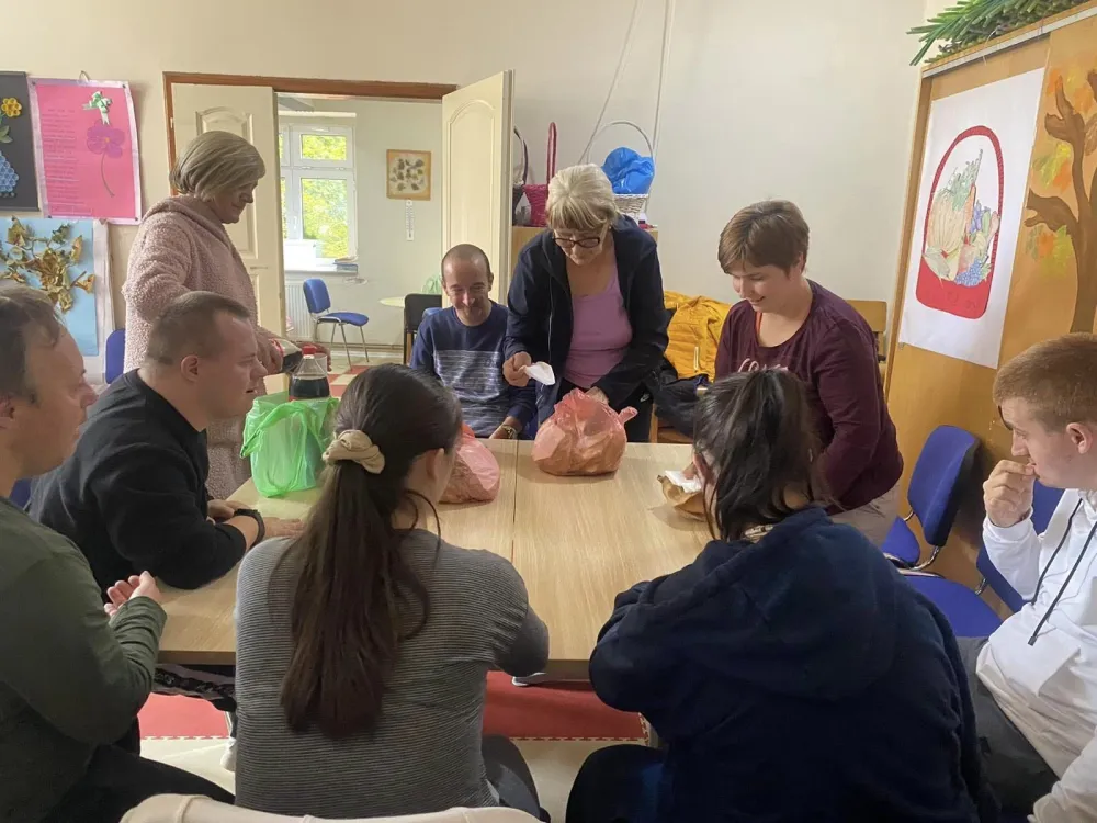 Podr&scaron;ka za OSI i u udruženju i u kući