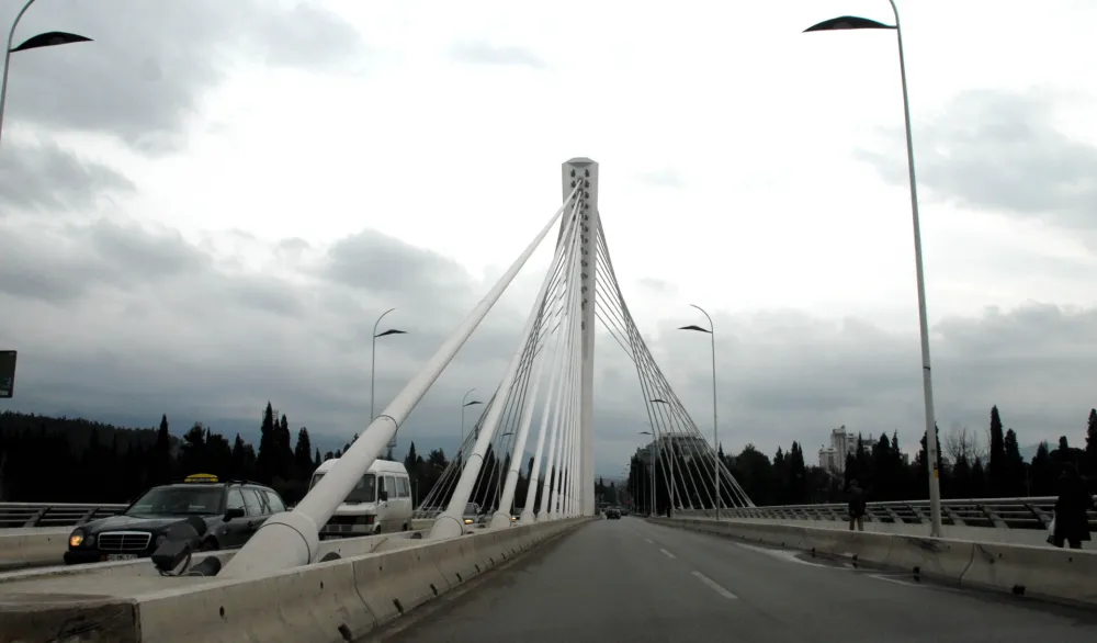 Zbog sportske manifestacije "Podgorica Millenijum Run": Danas i sjutra zatvoreno vi&scaron;e ulica i mostova