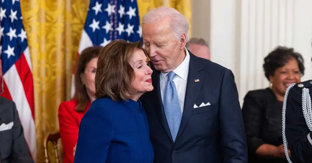 Pelosi krivi Bajdena za poraz demokrata u Kongresu