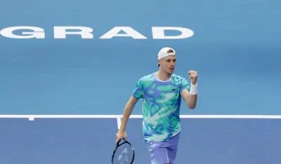 Denis &Scaron;apovalov