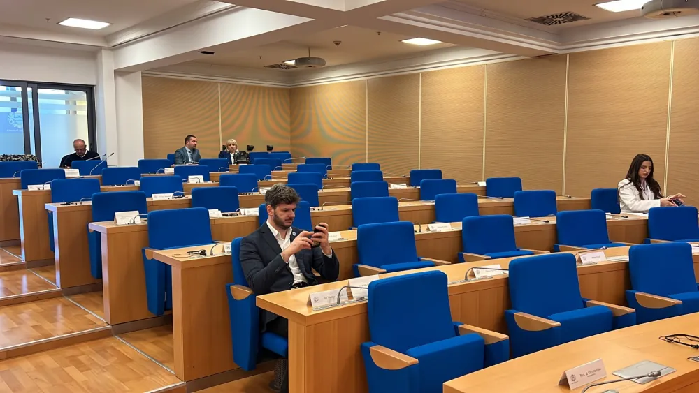 Članovi odbora za statut i propise 