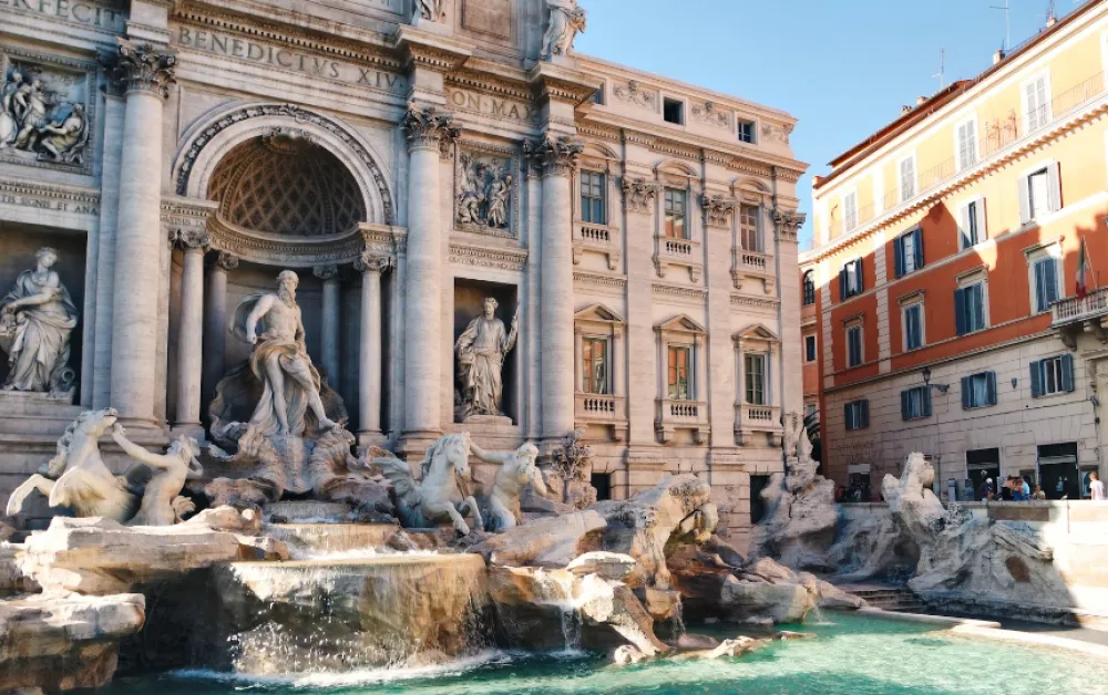 Zabranjeno bacanje novčića u Fontanu di Trevi: Kazne za turiste