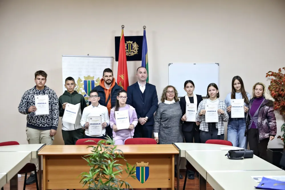 Op&scaron;tina Bar dodijelila nagrade na likovnom konkursu povodom Njego&scaron;evog dana