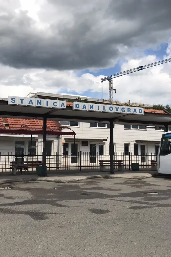 Op&scaron;tina Danilovgrad traži tri nova autobuska stajali&scaron;ta u Podgorici