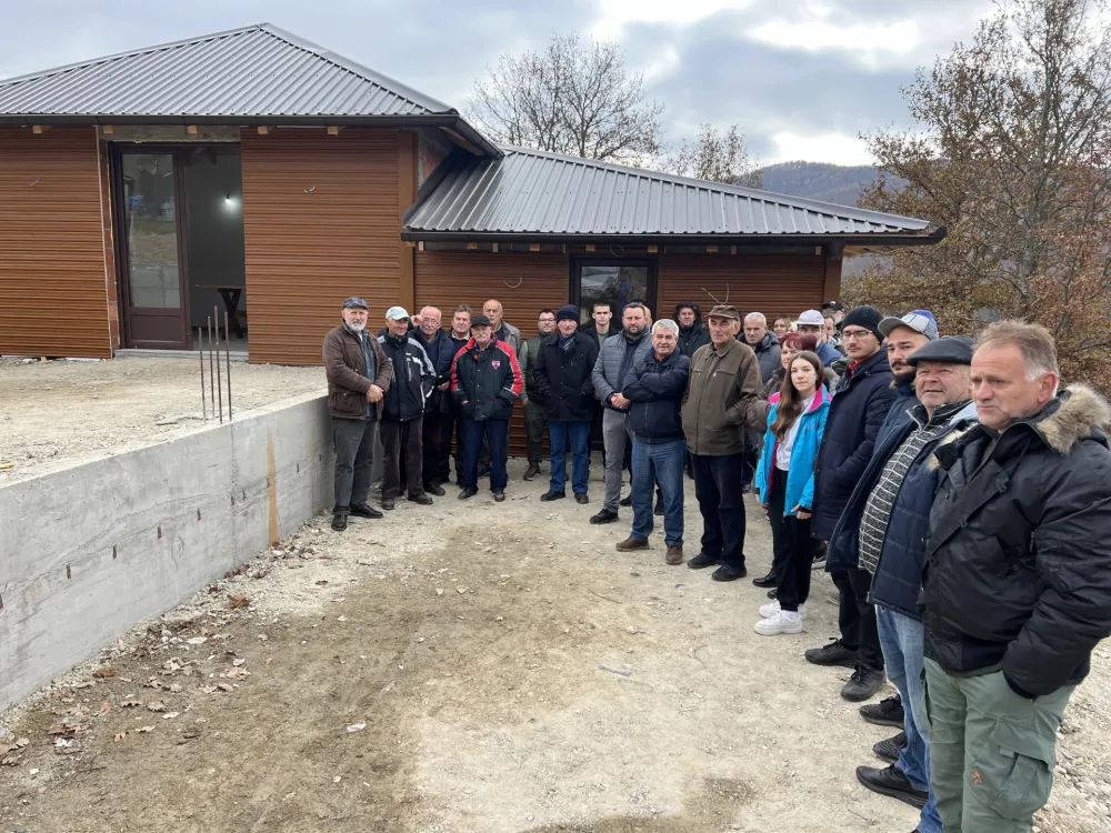 Mje&scaron;tani Radulića održali&nbsp;protestni skup i&nbsp;poručili: Nećemo dozvoliti obnovu Hajdar pa&scaron;ine džamije