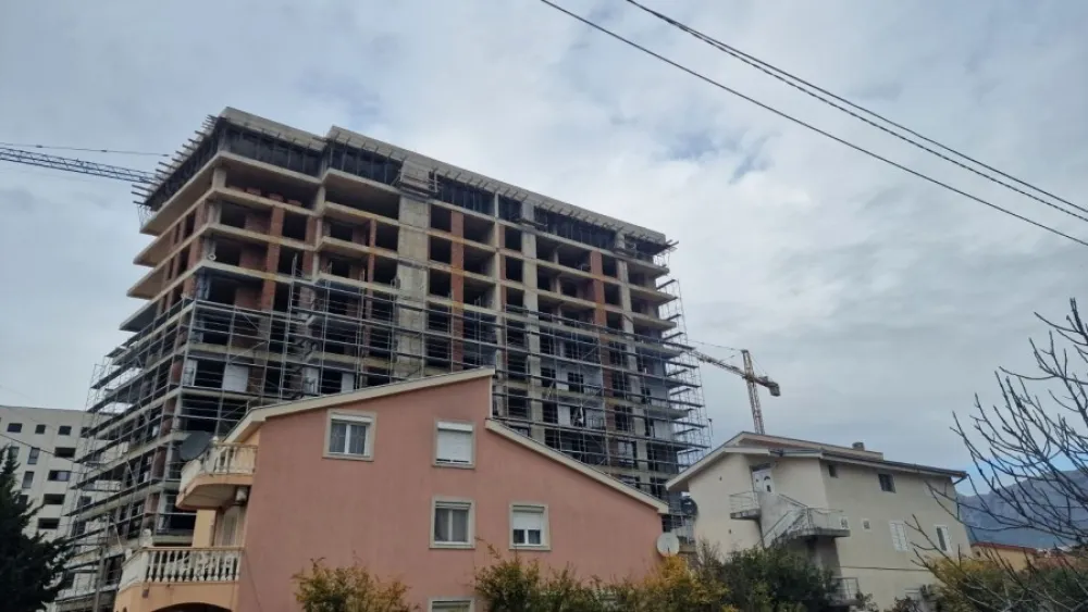 Demokrate Bar: Op&scaron;tina da nađe rje&scaron;enje za domaćinstva u Bjeli&scaron;ima