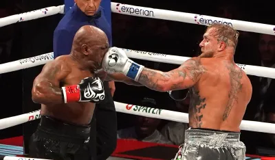 (VIDEO) Pol pobijedio Tajsona jednoglasnom odlukom sudija