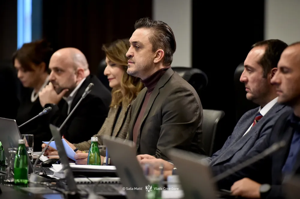 Vlada planira zaduženje do 1,4 miliјarde eura