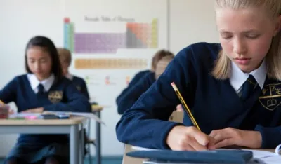 &scaron;kolske uniforme