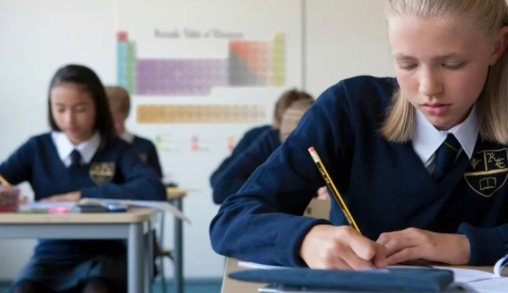 &scaron;kolske uniforme