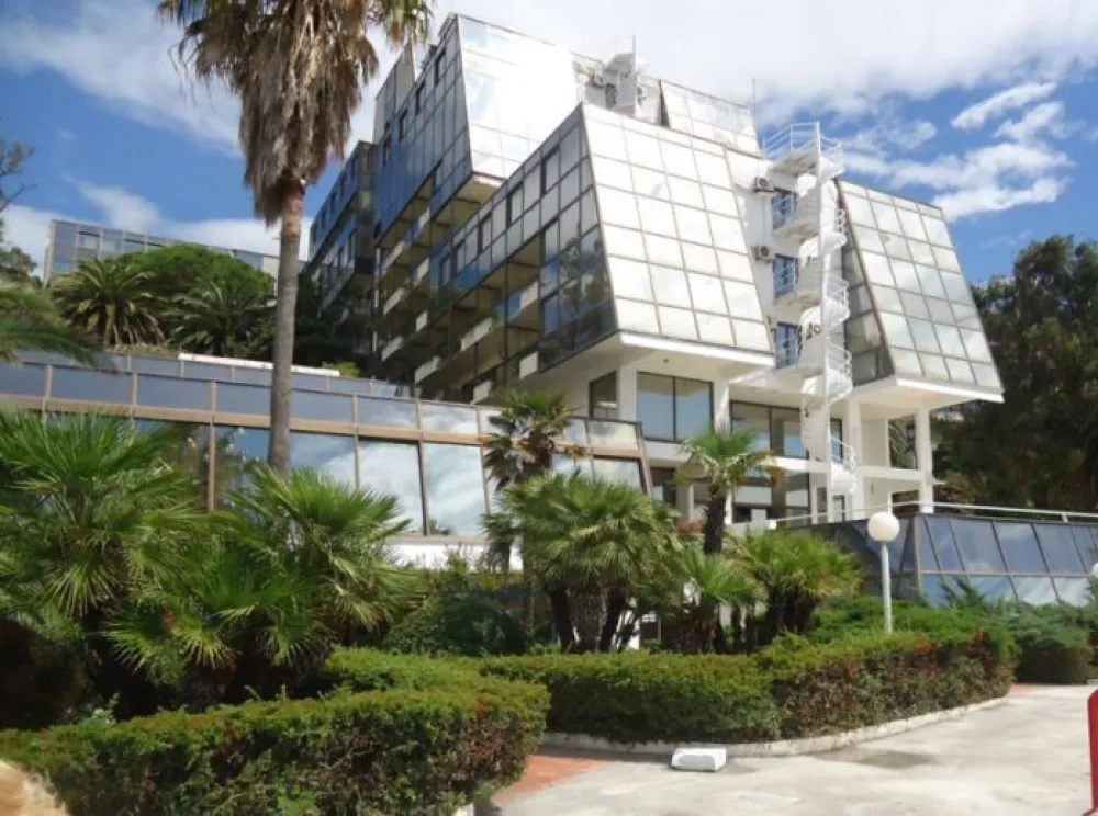 Elena grupa uplatila preko milion eura poreskog duga Vektra Boke