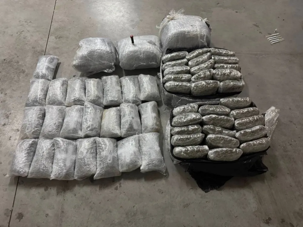 (FOTO) Uhap&scaron;en Podgoričanin: Osumnjičen da je iz Albanije prenosio 76 kilograma marihuane