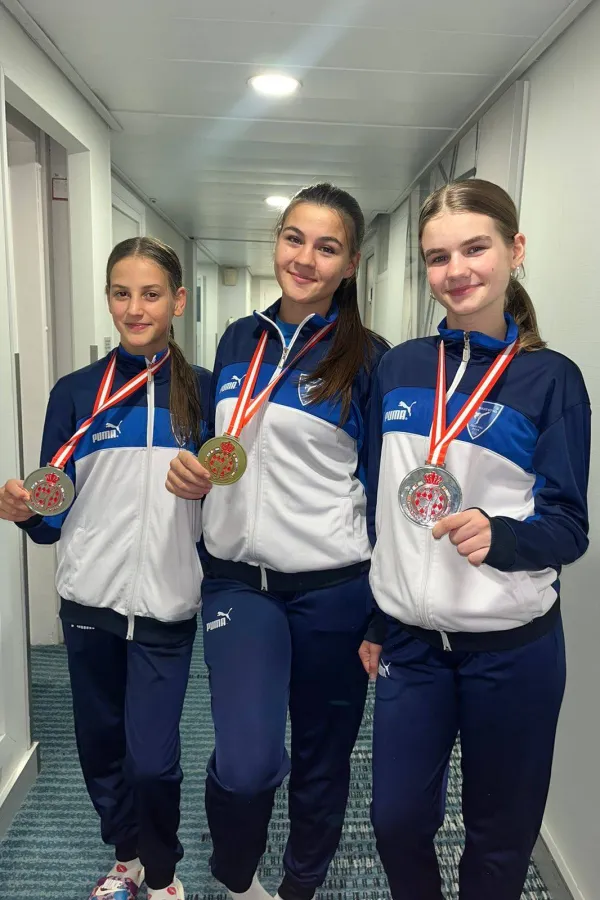 O&Scaron; "Vladika Danilo": Nevena, Andrea i Teodora donijele medalje iz Monaka