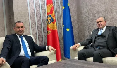 Ministri spota u Nik&scaron;iću prate duel Crna Gora i Turska 
