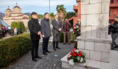 U Tivtu svečano obilježen 21. novembar - Dan op&scaron;tine