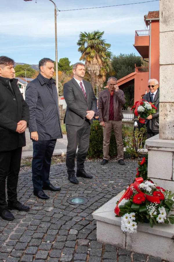 U Tivtu svečano obilježen 21. novembar - Dan op&scaron;tine