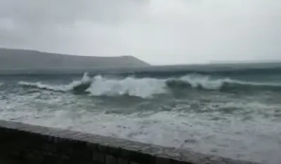 (VIDEO) Talasi prekrili hercegnovsko &scaron;etali&scaron;te