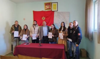 Nik&scaron;ić: Stipendije za najbolje učenike MZ Župa