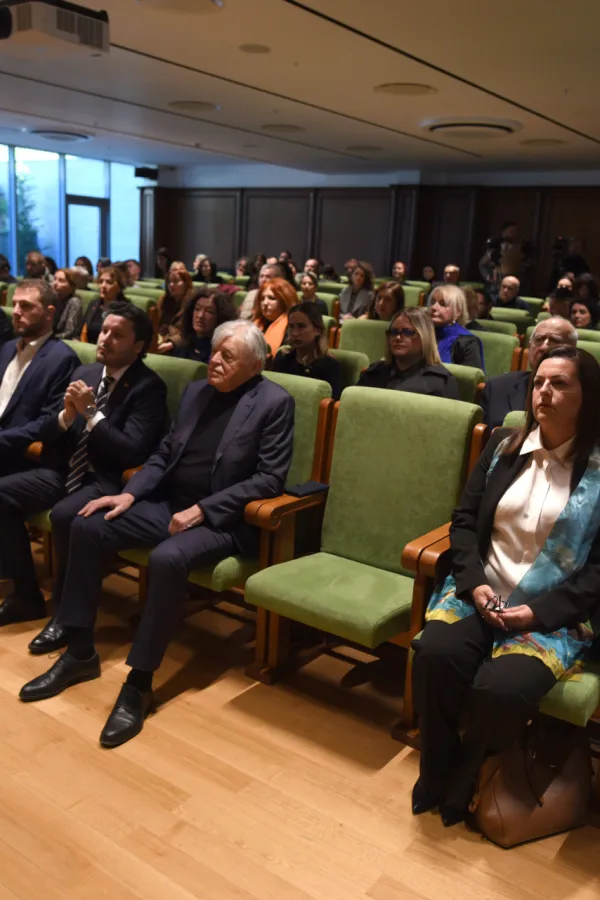 Brojni po&scaron;tovaoci djela i lika Voja Stanića okupili su se danas u CANU na komemorativnoj sjednici
