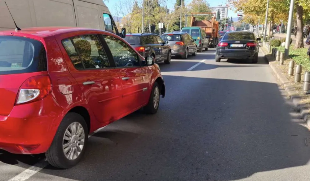 O&scaron;tećeno vozilo ministra poloprivrede